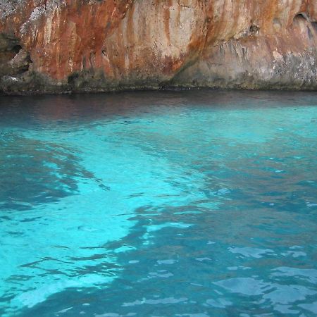 Holiday Home Cala Bianca กัสเตลลัมมาเร เดล โกลโฟ ภายนอก รูปภาพ