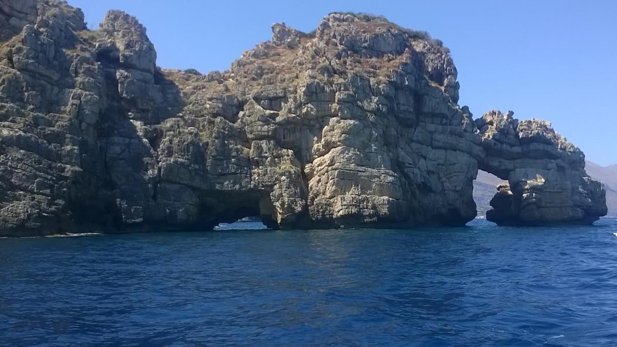 Holiday Home Cala Bianca กัสเตลลัมมาเร เดล โกลโฟ ภายนอก รูปภาพ