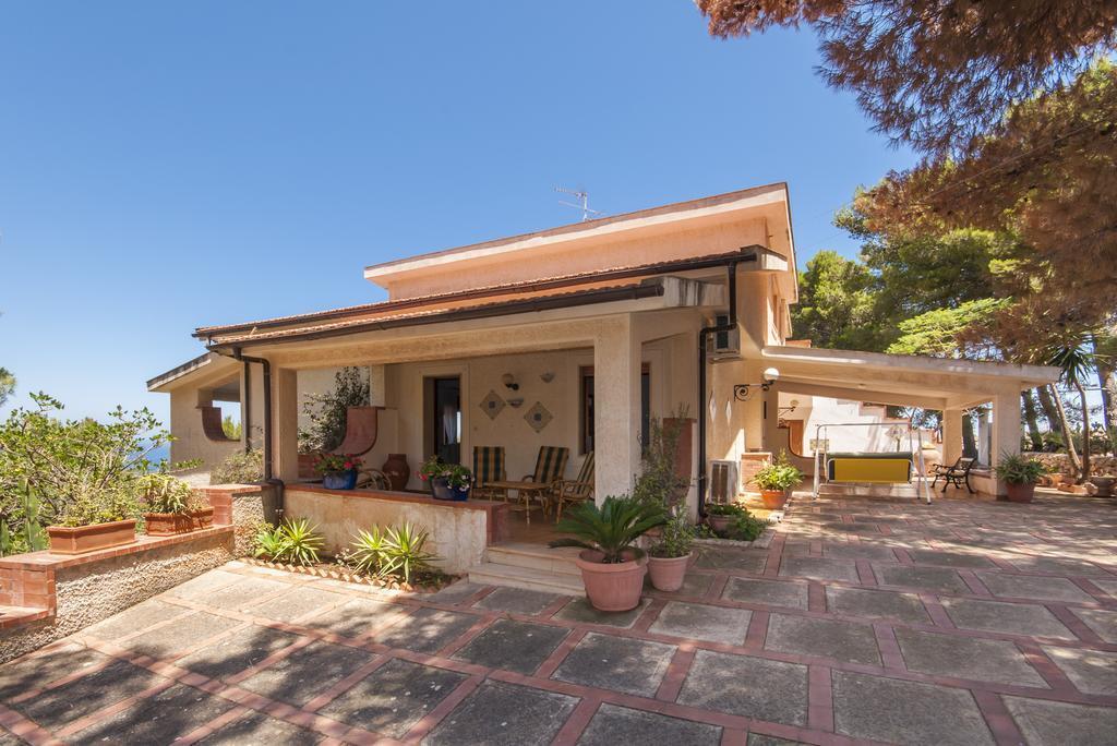 Holiday Home Cala Bianca กัสเตลลัมมาเร เดล โกลโฟ ภายนอก รูปภาพ
