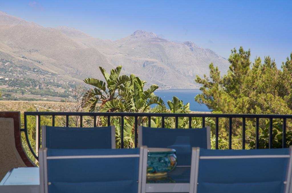 Holiday Home Cala Bianca กัสเตลลัมมาเร เดล โกลโฟ ภายนอก รูปภาพ