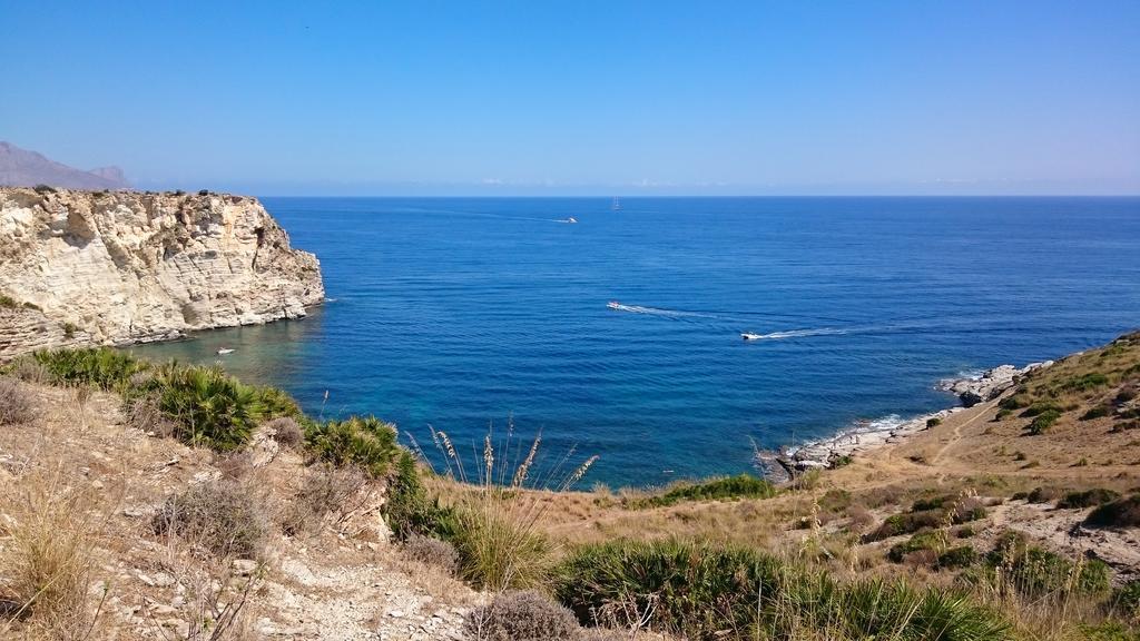 Holiday Home Cala Bianca กัสเตลลัมมาเร เดล โกลโฟ ภายนอก รูปภาพ