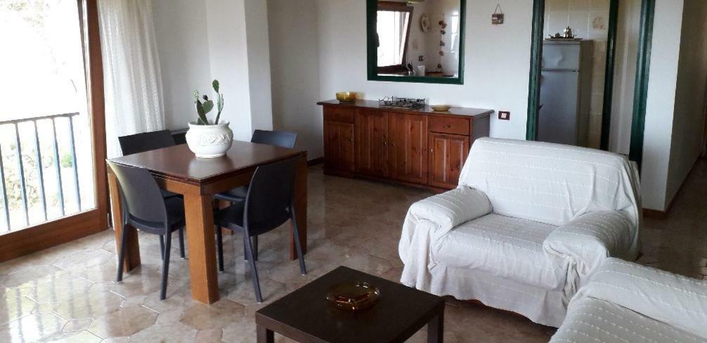 Holiday Home Cala Bianca กัสเตลลัมมาเร เดล โกลโฟ ภายนอก รูปภาพ